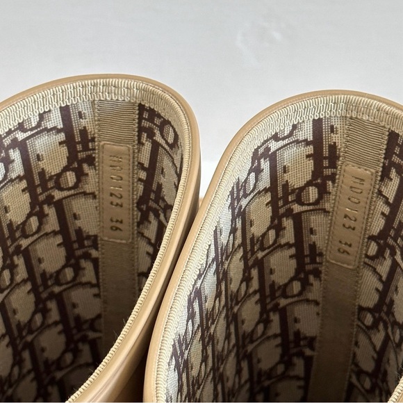 DIORUNION RAIN BOOTS IN DARK NUT COLOR (BEIGE) - Picture 11 of 12